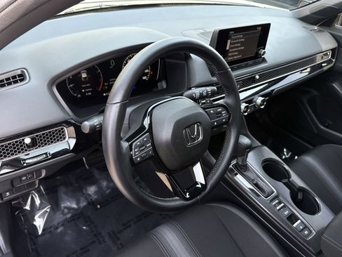 Used 2024 Honda Civic Sport image 16