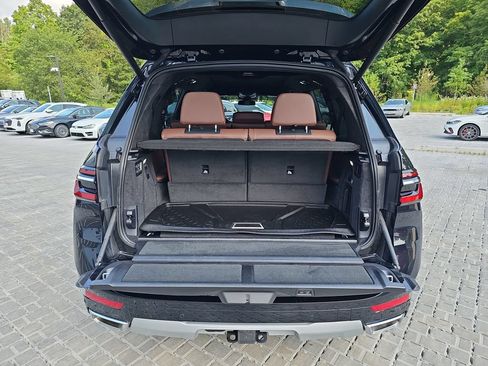 Used 2025 BMW X7 xDrive40i w/ Premium Package AWD/4WD image 23
