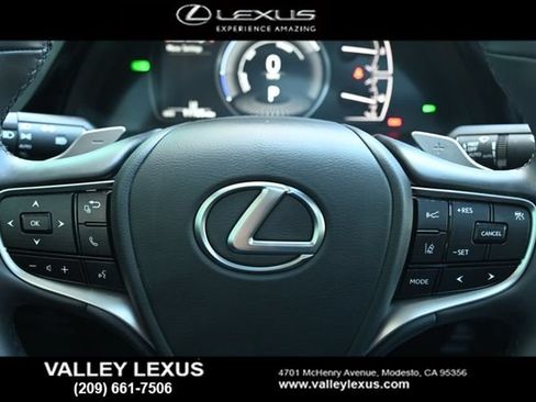 Certified 2024 Lexus ES 300h w/ Premium Package FWD image 10