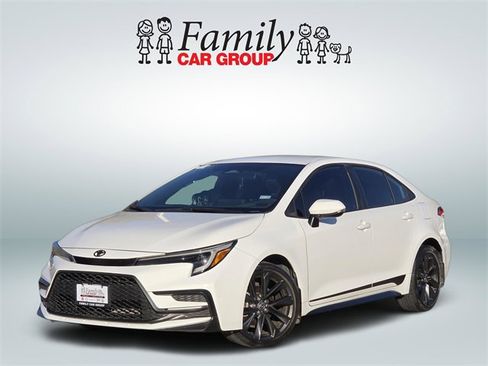 Used 2023 Toyota Corolla SE image 1
