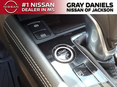 Used 2024 Nissan Kicks SV FWD image 15