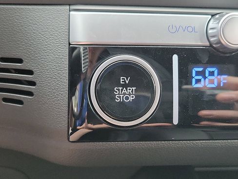 New 2023 Hyundai Ioniq 6 SEL image 12