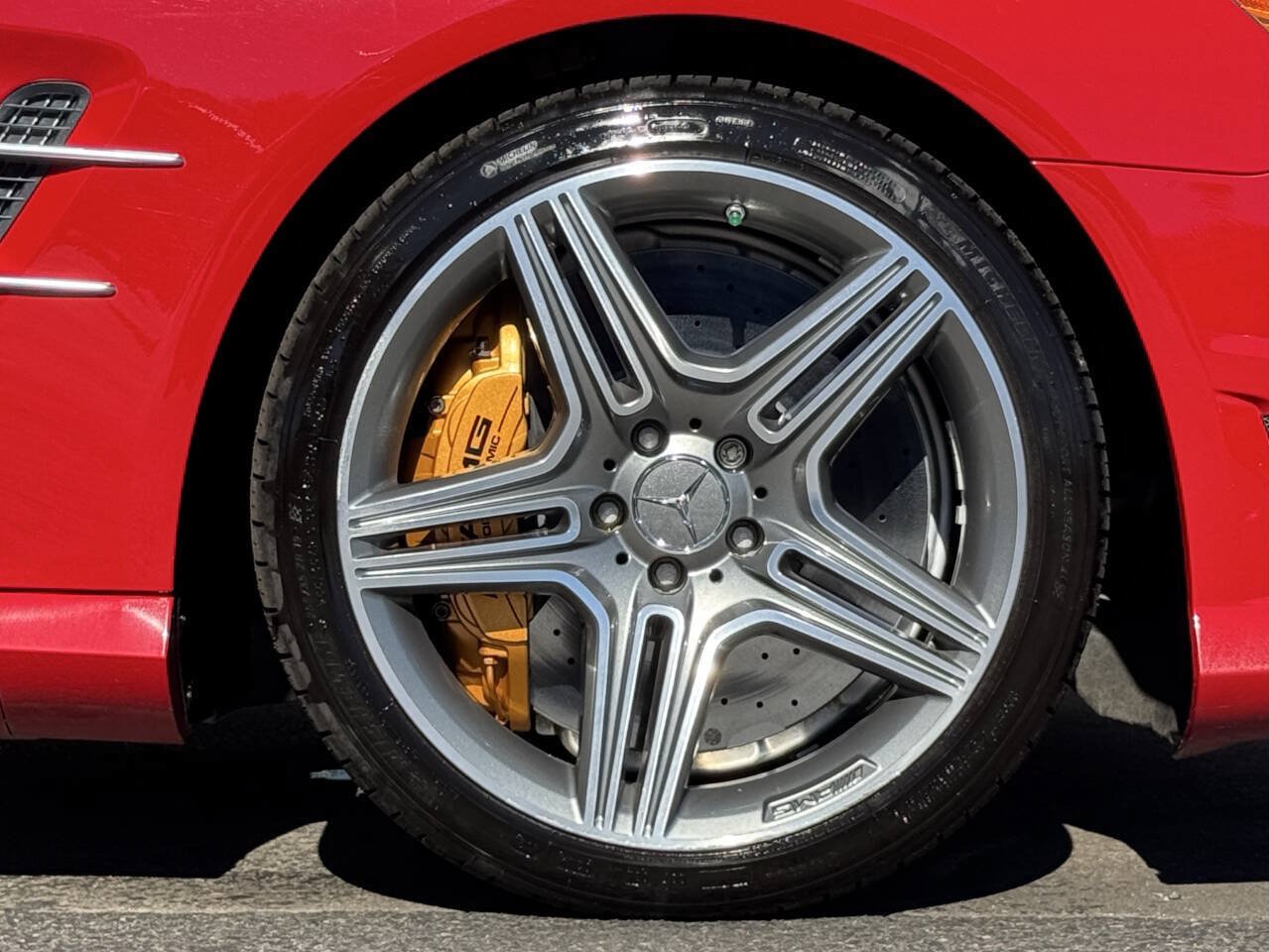 Used 2016 Mercedes-Benz SL 63 AMG image 16