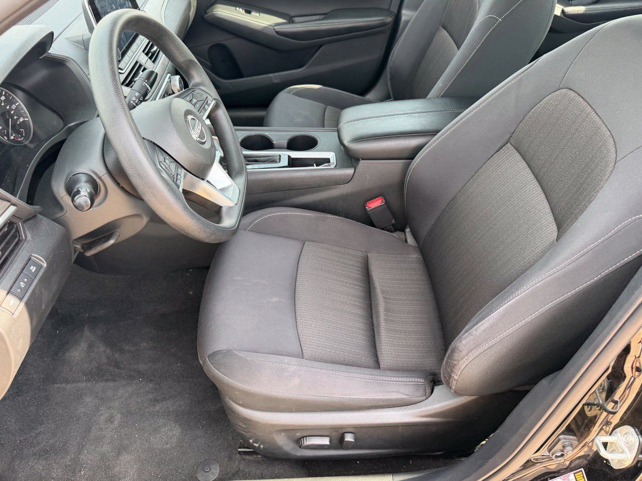 Certified 2025 Nissan Altima 2.5 SV FWD image 19