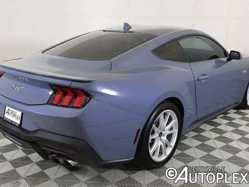 Used 2025 Ford Mustang GT Premium RWD image 5