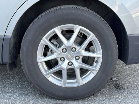 Used 2024 Chevrolet Equinox LT image 7