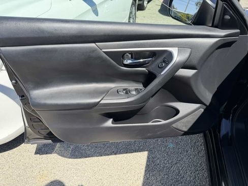 Used 2017 Nissan Altima 2.5 SV FWD image 17