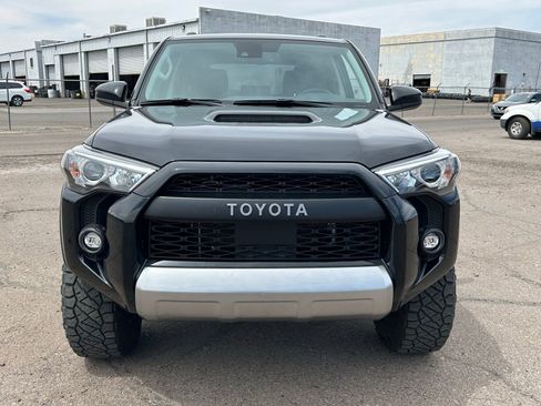 Used 2021 Toyota 4Runner TRD Off-Road image 2