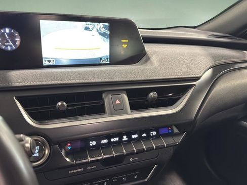 Used 2019 Lexus UX 200 F Sport FWD image 32