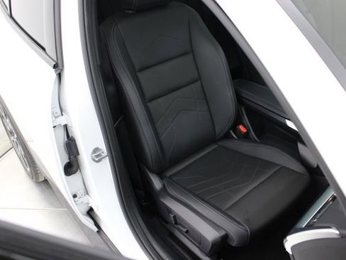 Used 2025 BMW X2 xDrive28i w/ Convenience Package AWD/4WD image 51