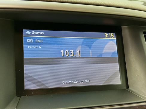 Used 2014 Nissan Pathfinder SL w/ Trailer Tow Package image 21