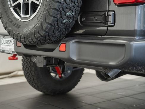 New 2026 Jeep Wrangler Unlimited Rubicon w/ Technology Group image 7