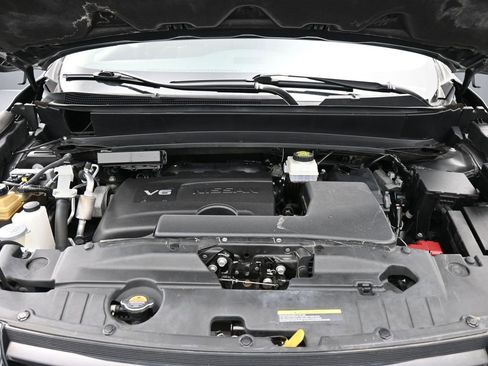 Used 2020 Nissan Pathfinder SV image 42