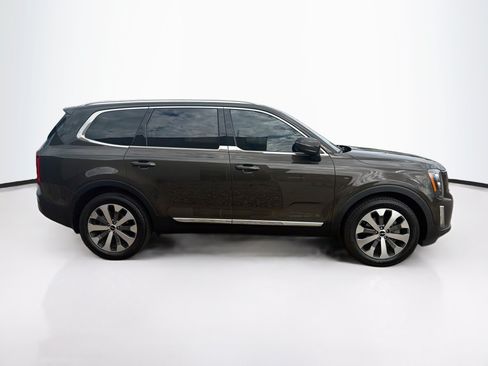 Used 2022 Kia Telluride EX w/ EX Premium Package AWD/4WD image 10
