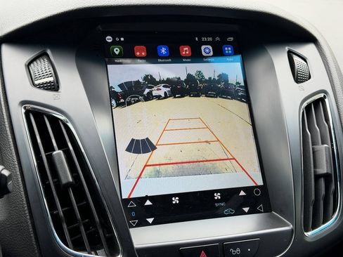 Used 2016 Ford Focus ST FWD image 12