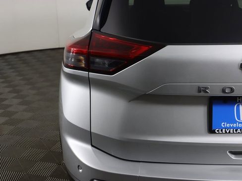 Used 2024 Nissan Rogue SV image 13