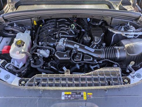 Used 2024 Jeep Grand Cherokee Limited image 24