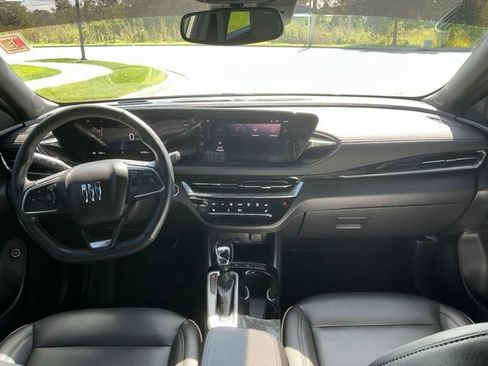 Used 2026 Buick Envista Avenir FWD image 21
