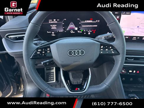 Used 2025 Audi SQ5 Premium Plus image 13