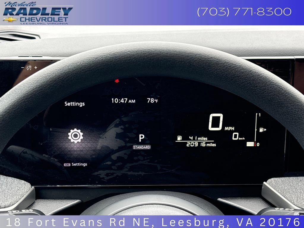 Used 2025 Nissan Kicks SV AWD/4WD image 8