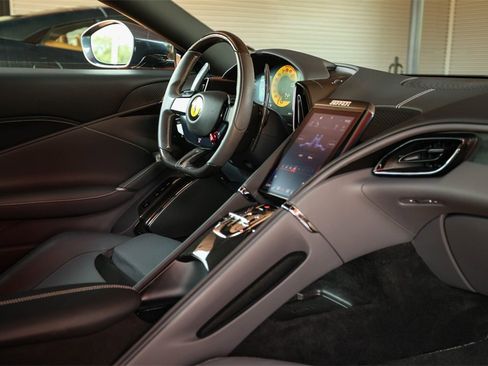 Certified 2024 Ferrari Roma image 34