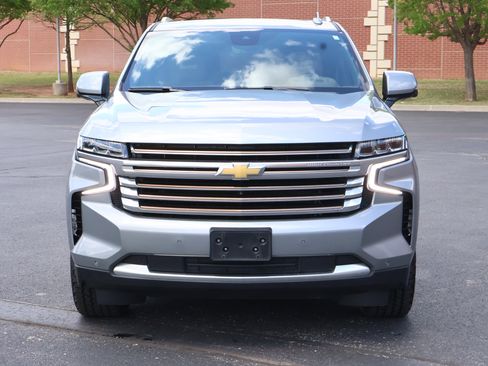 Used 2023 Chevrolet Tahoe High Country w/ Premium Package 2 AWD/4WD image 34