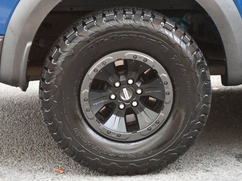 Used 2018 Ford F150 Raptor w/ Equipment Group 802A Luxury image 16