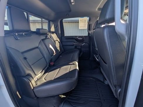 Used 2022 GMC Sierra 2500 SLT image 30