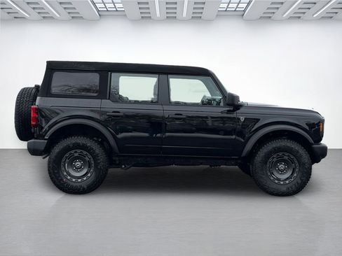New 2025 Ford Bronco Base w/ Sasquatch Package image 2