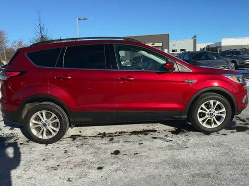 Used 2018 Ford Escape SE w/ SE Sync 3 Package image 9