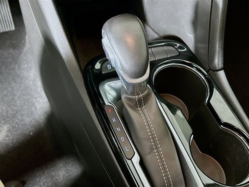 Used 2020 Buick Encore GX Select w/ Advanced Technology Package image 25