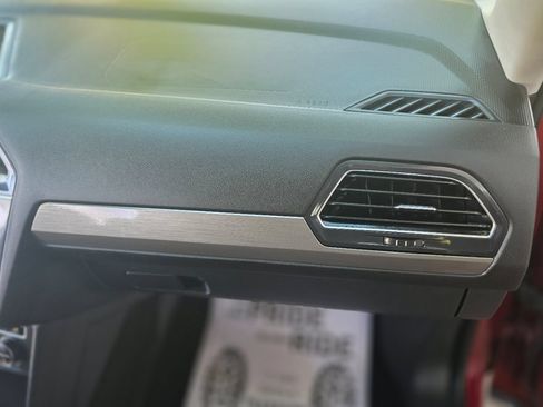 Used 2019 Volkswagen Tiguan SE w/ Panoramic Sunroof Package AWD/4WD image 32