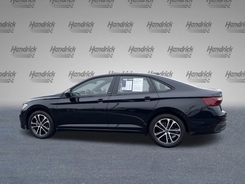 Used 2025 Volkswagen Jetta Sport image 7