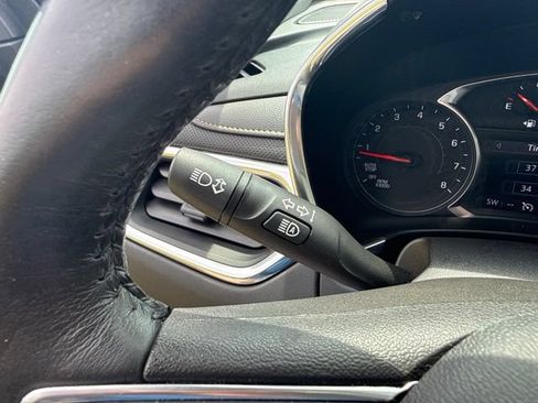 Used 2019 Chevrolet Equinox Premier AWD/4WD image 18
