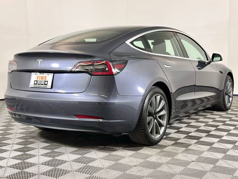 Used 2018 Tesla Model 3 Long Range image 4