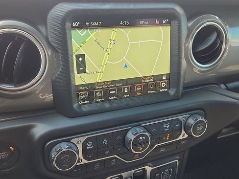 Used 2022 Jeep Wrangler Unlimited Sahara w/ Cold Weather Group AWD/4WD image 17