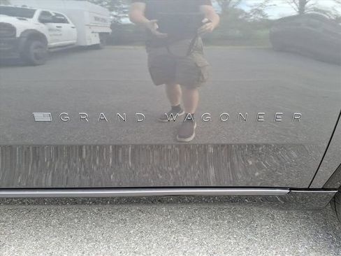 New 2026 Jeep Grand Wagoneer L Summit AWD/4WD image 5