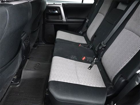 Used 2016 Toyota 4Runner SR5 image 17