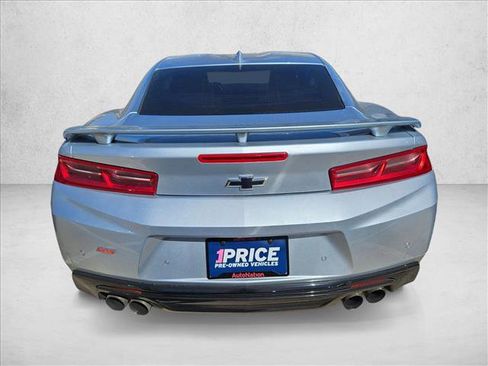 Used 2018 Chevrolet Camaro SS image 9