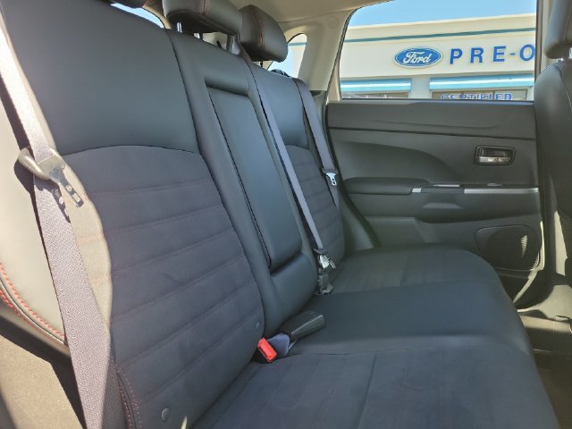 Used 2024 Mitsubishi Outlander Sport ES AWD/4WD image 15