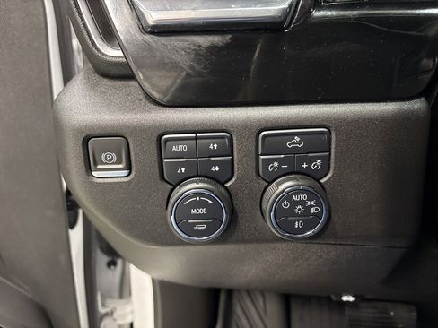 Used 2023 Chevrolet Silverado 1500 RST image 27