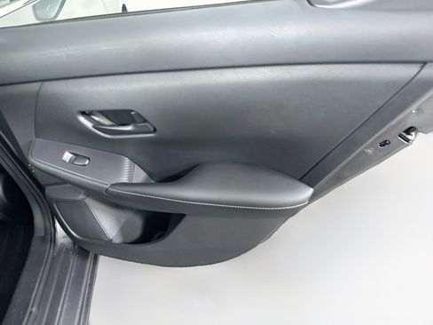 Used 2024 Nissan Sentra SV FWD image 28