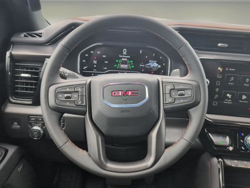 Used 2025 GMC Sierra 1500 AT4 w/ Technology Package image 11