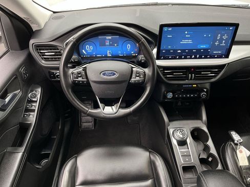 Certified 2024 Ford Escape Platinum AWD/4WD image 13