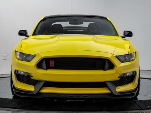 Used 2017 Ford Mustang Shelby GT350R w/ GT350R Equipment Group 920A RWD image 29