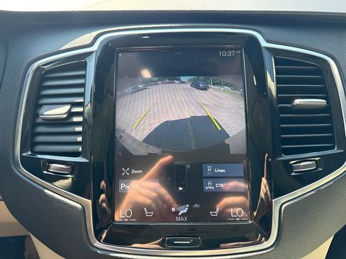 Used 2018 Volvo XC90 T6 Momentum w/ Momentum Plus Package AWD/4WD image 22