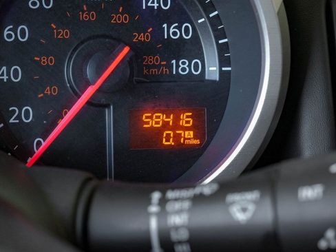 Used 2020 Nissan 370Z Coupe image 16