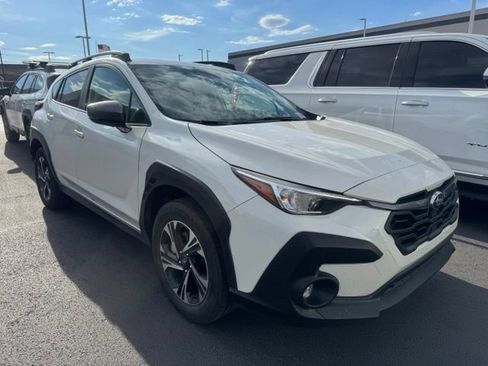 Used 2024 Subaru Crosstrek 2.0i Premium AWD/4WD image 2