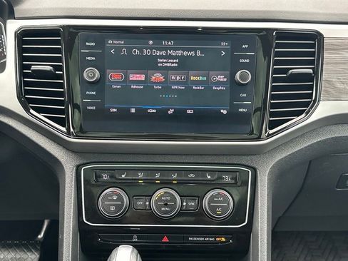 Used 2023 Volkswagen Atlas Cross Sport SE AWD/4WD image 21