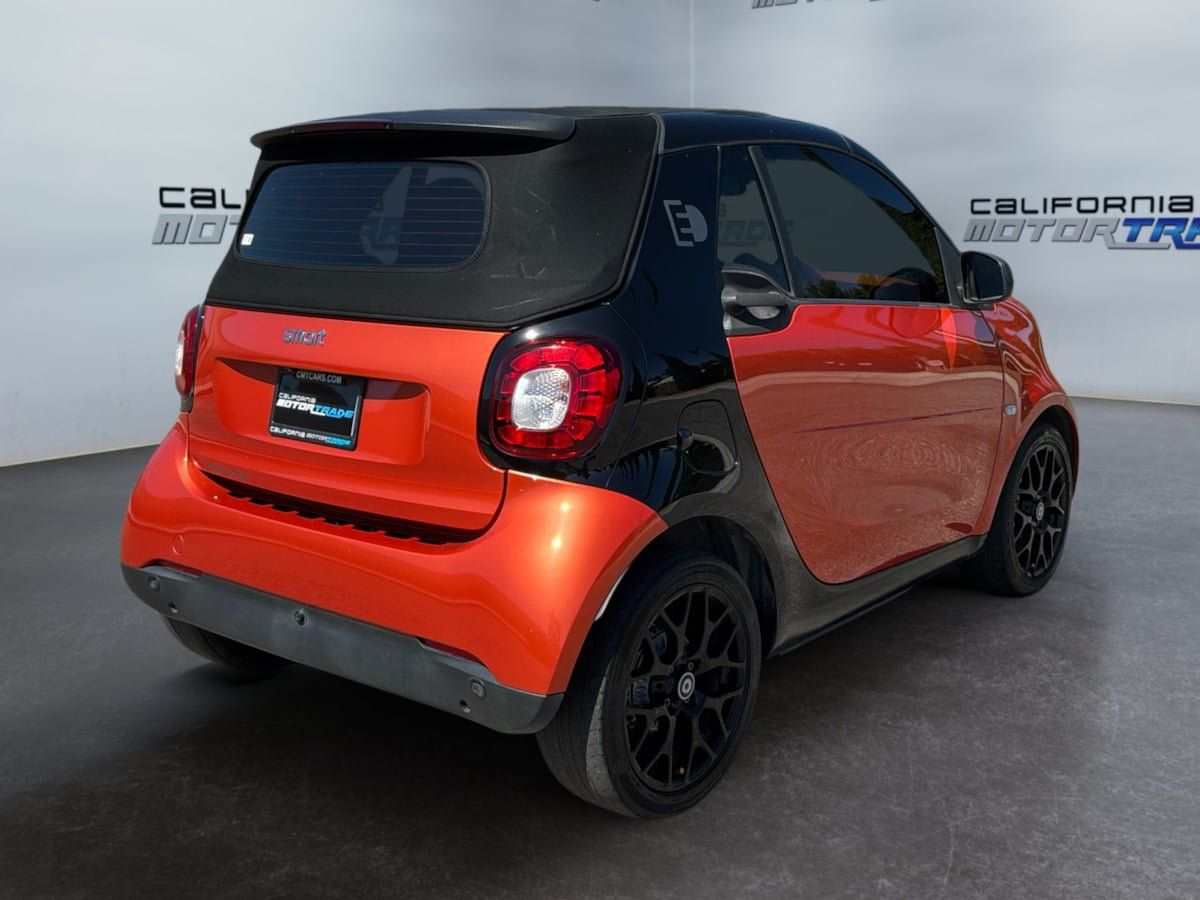 Used 2018 smart fortwo electric drive w/ Sport Package RWD image 5